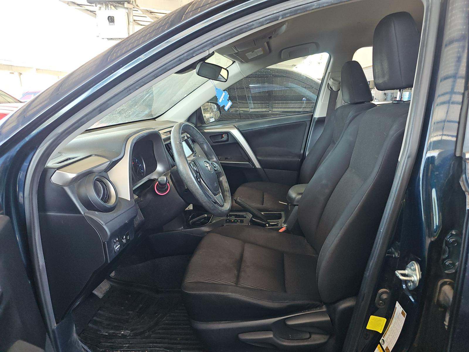 2018 Toyota RAV4 LE FWD