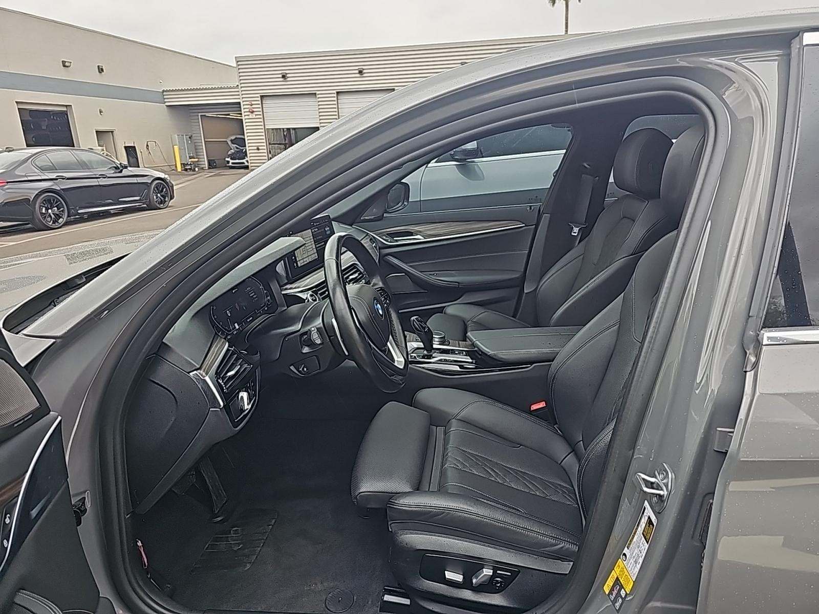 2022 BMW 5 Series 530e RWD