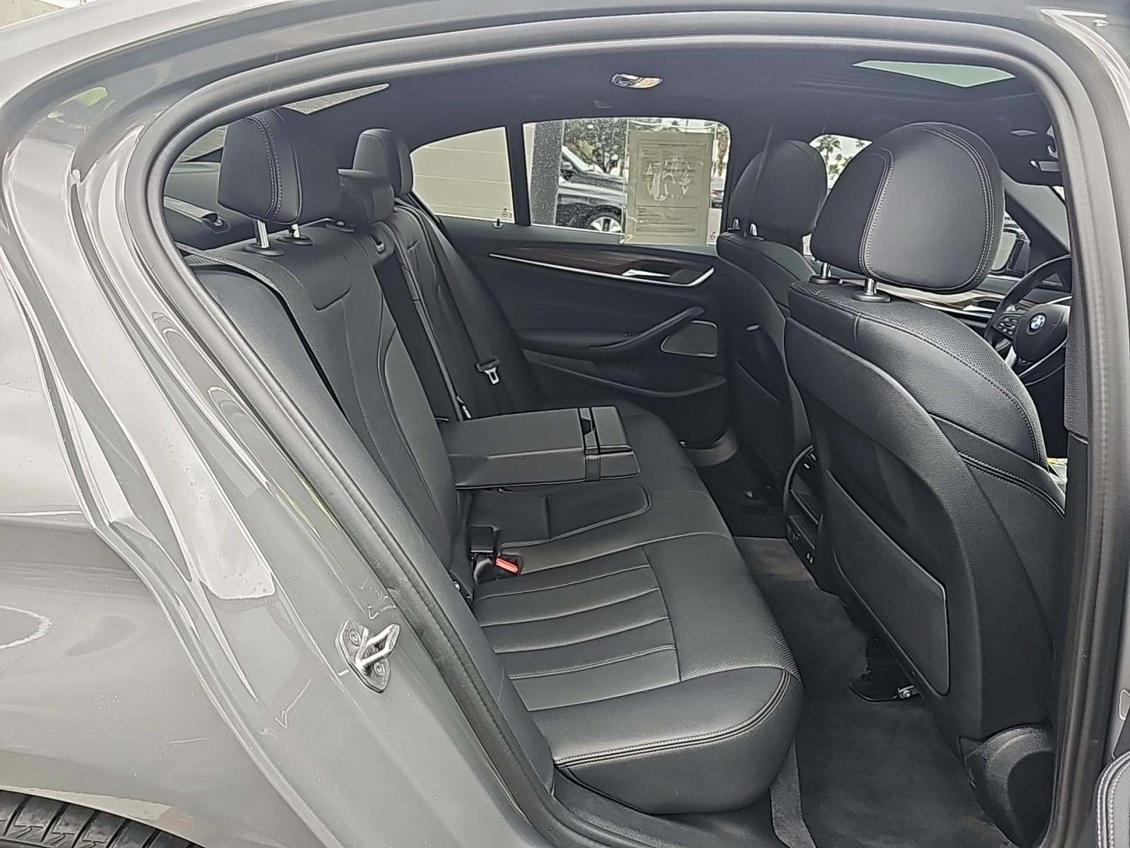 2022 BMW 5 Series 530e RWD