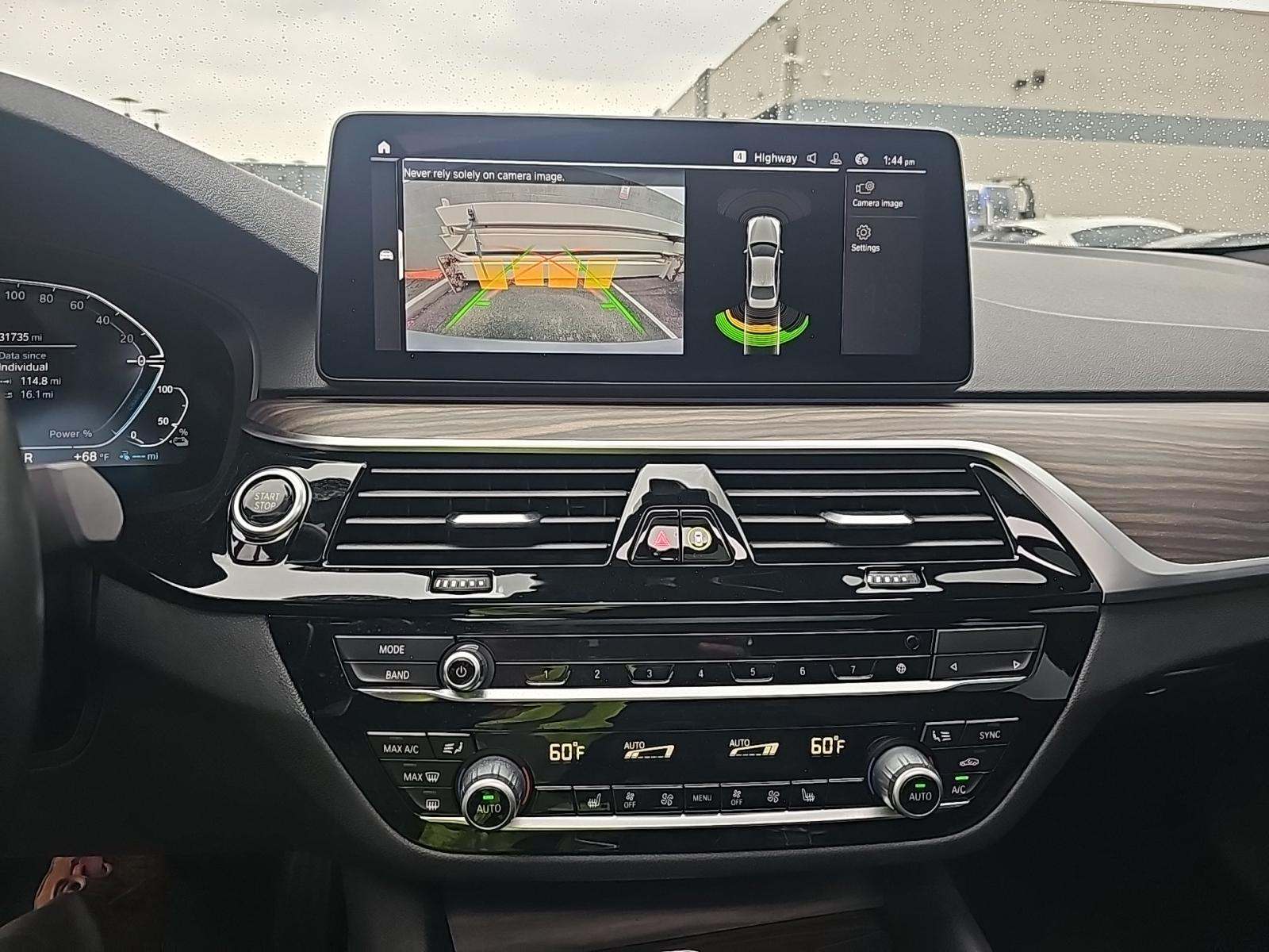 2022 BMW 5 Series 530e RWD