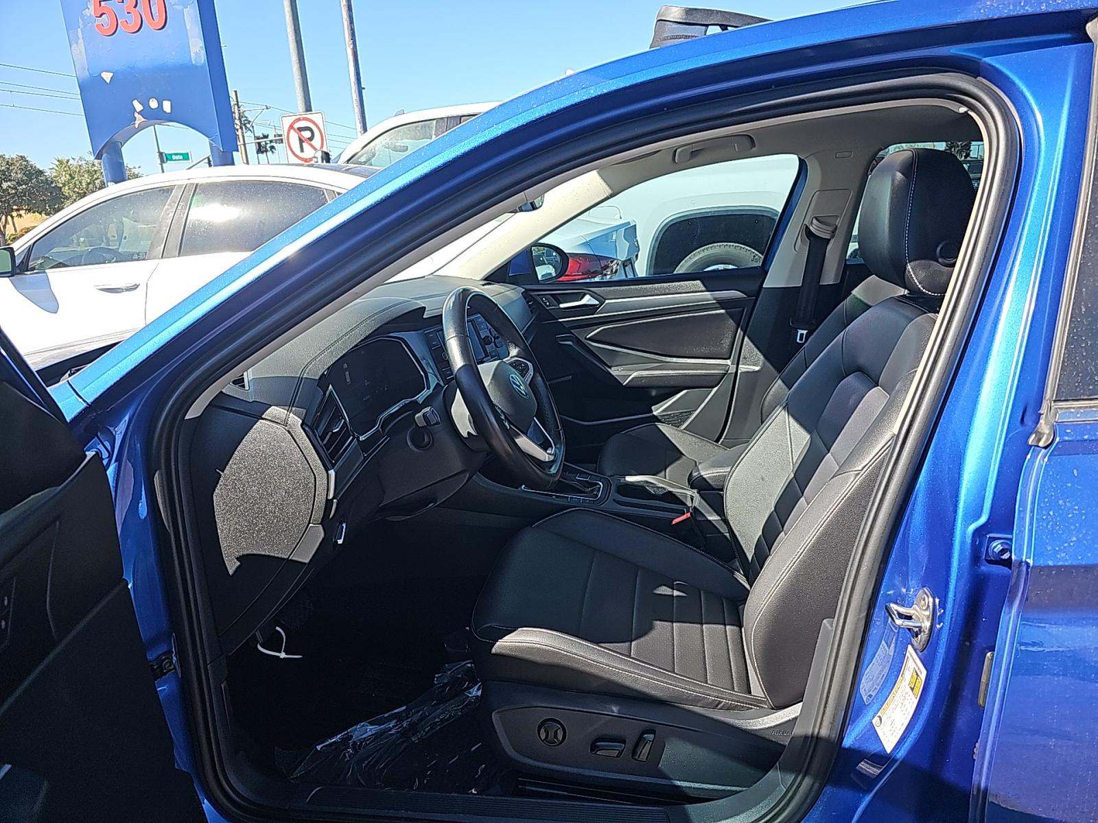 2022 Volkswagen Jetta 1.5T SE FWD