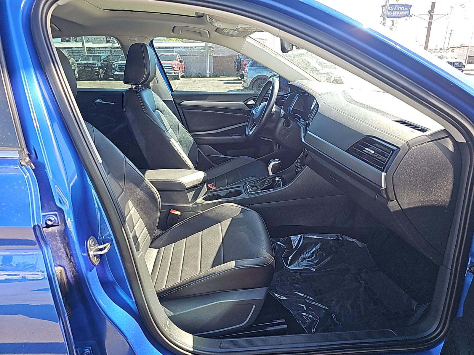 2022 Volkswagen Jetta 1.5T SE FWD