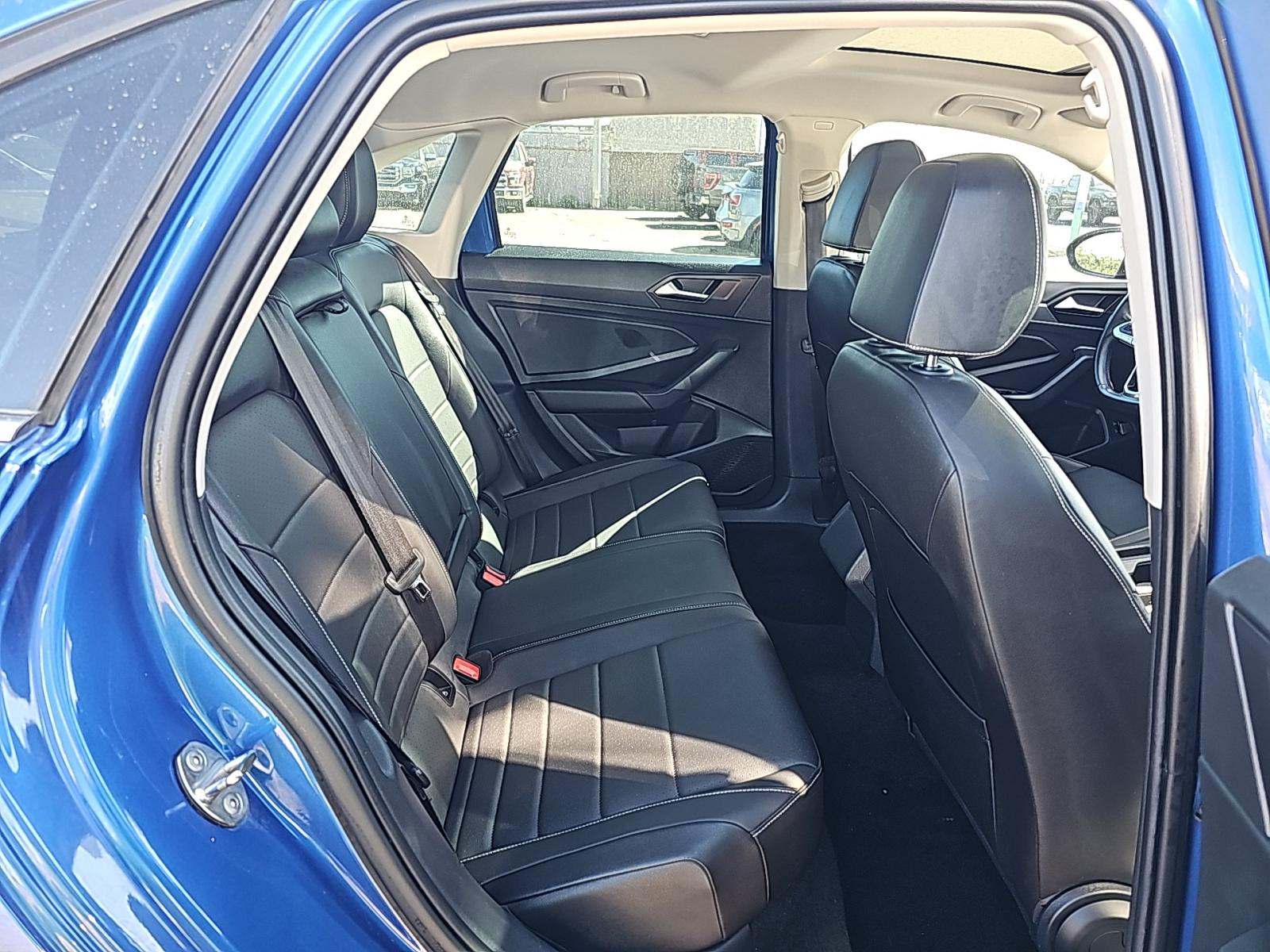 2022 Volkswagen Jetta 1.5T SE FWD