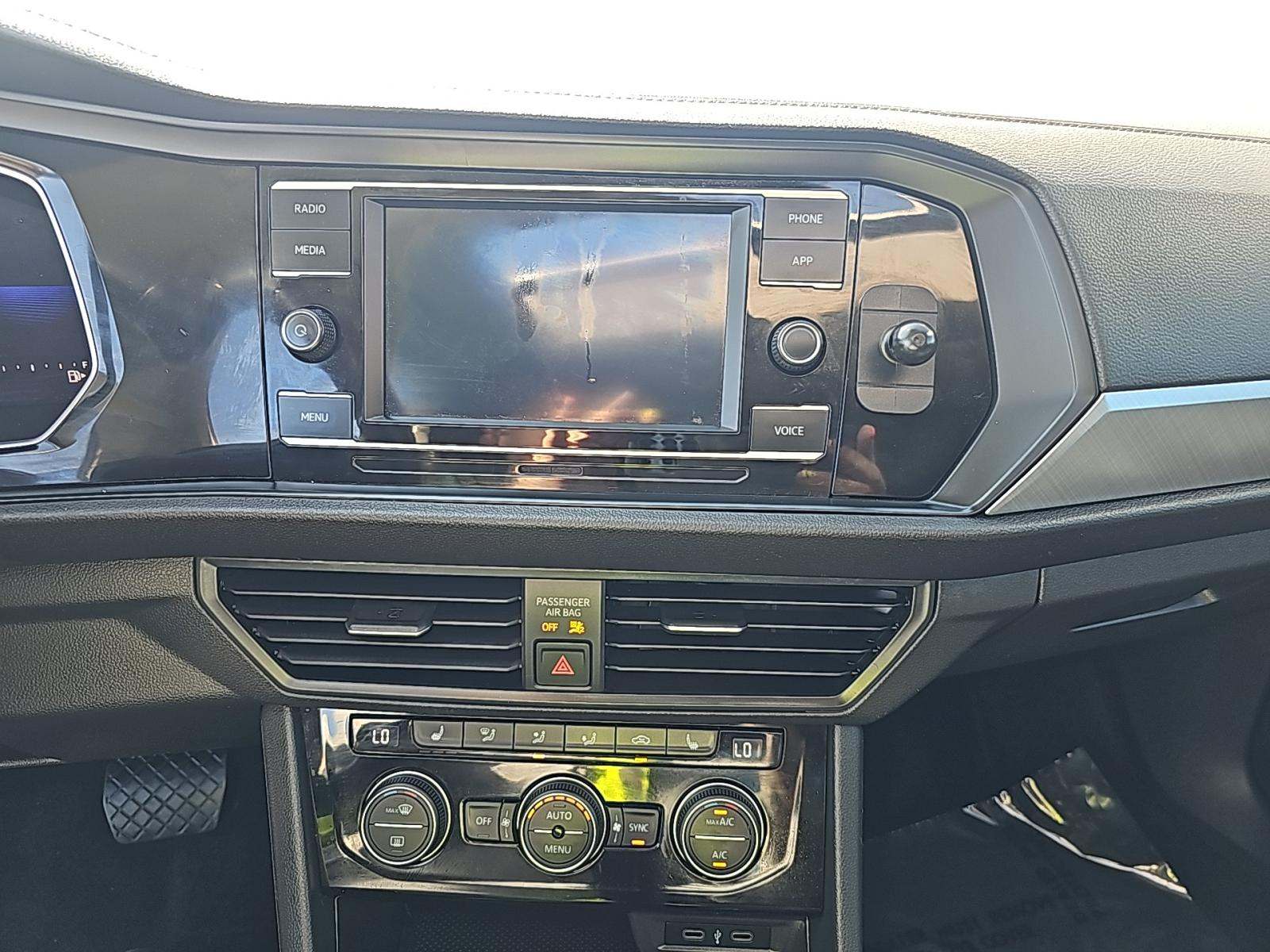 2022 Volkswagen Jetta 1.5T SE FWD