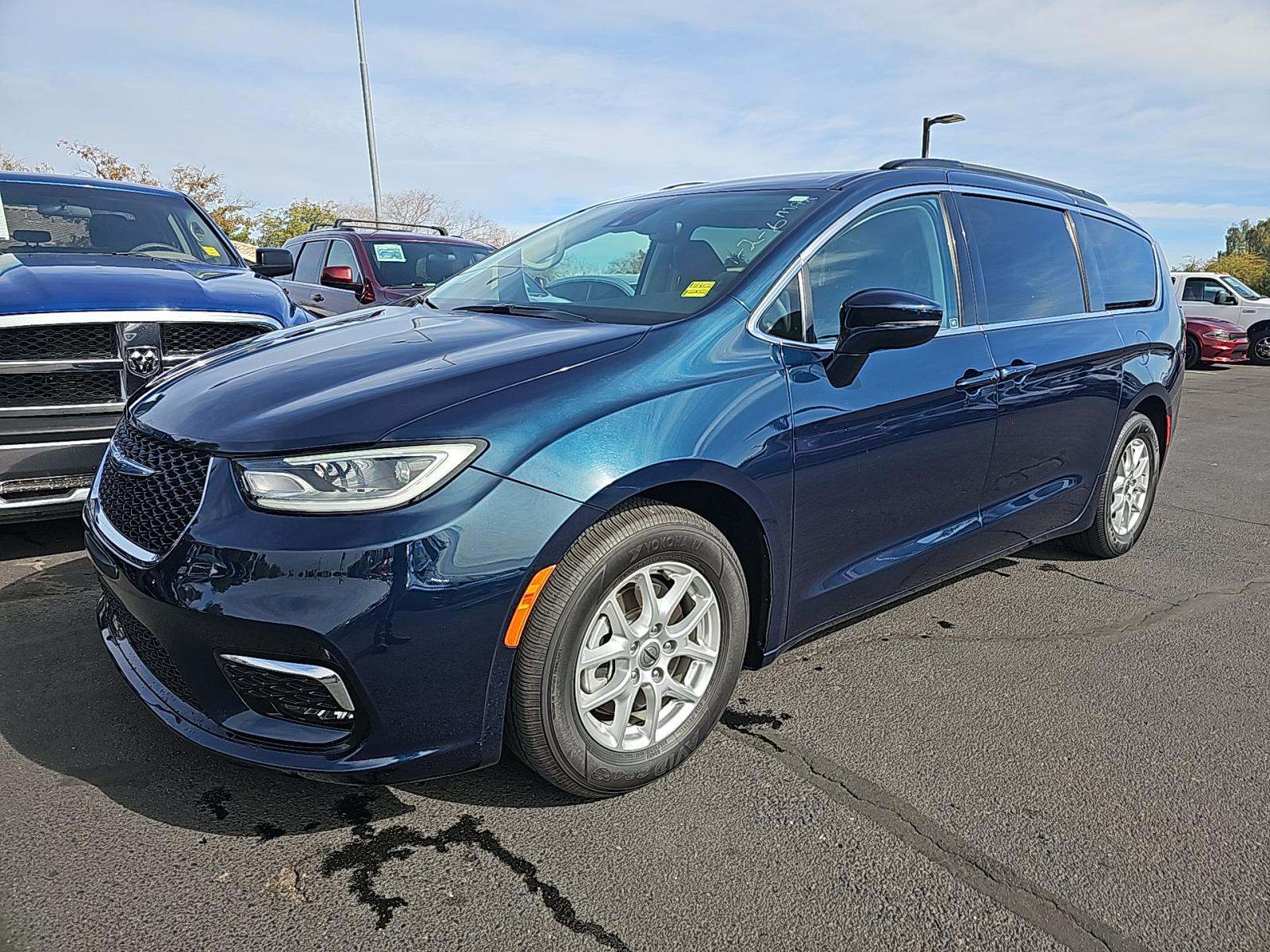 2022 Chrysler Pacifica Touring L FWD