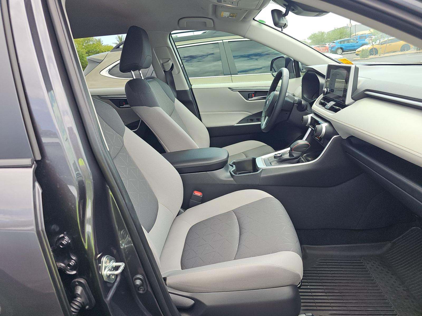 2025 Toyota RAV4 Hybrid XLE AWD