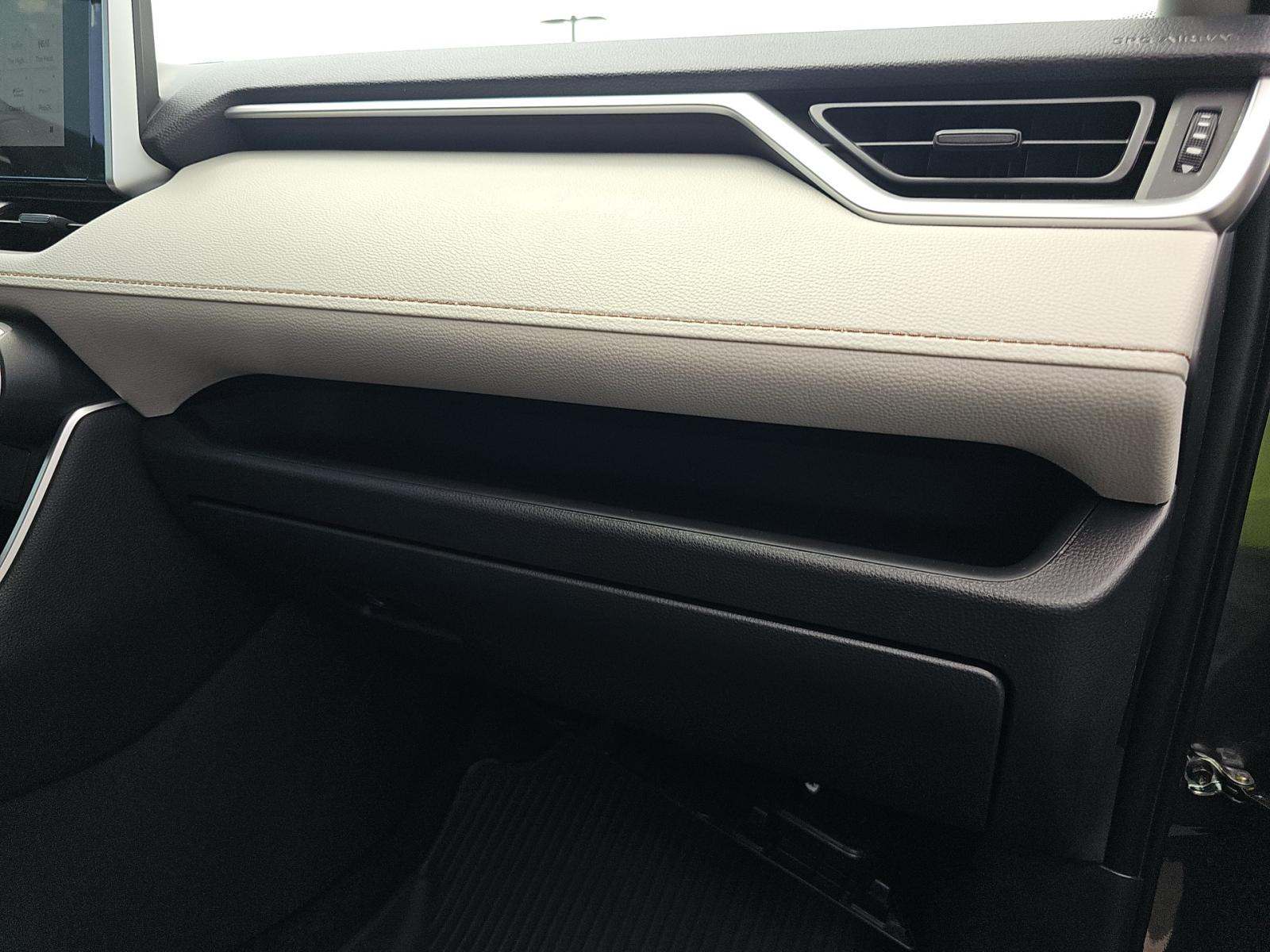 2025 Toyota RAV4 Hybrid XLE AWD