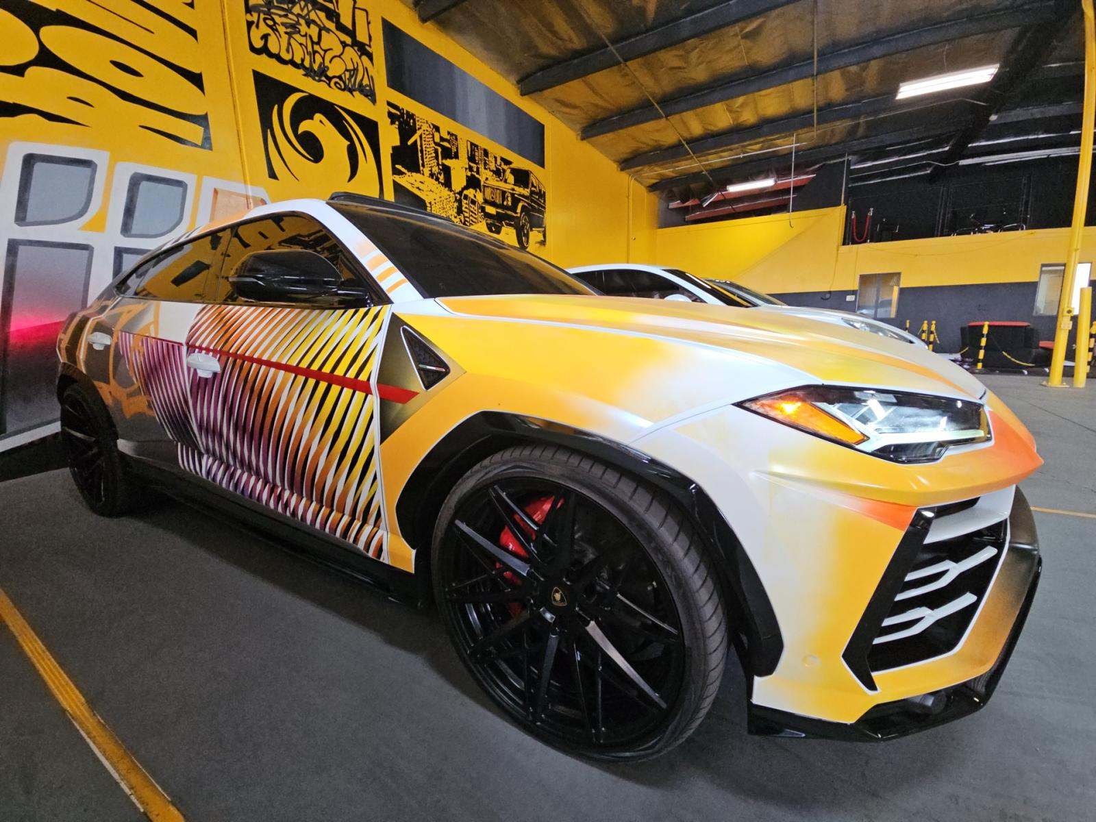 2019 Lamborghini Urus Base AWD