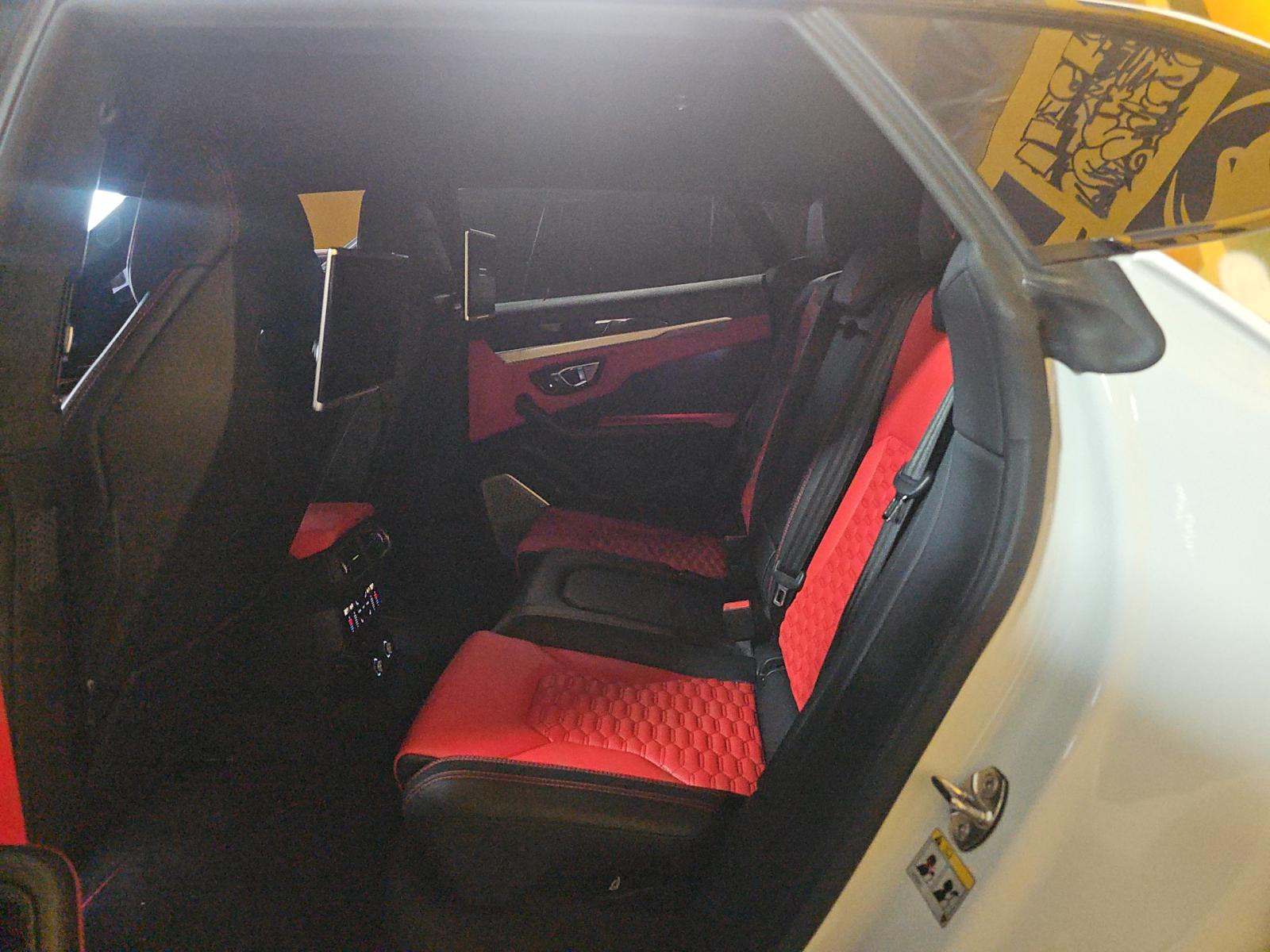 2019 Lamborghini Urus Base AWD