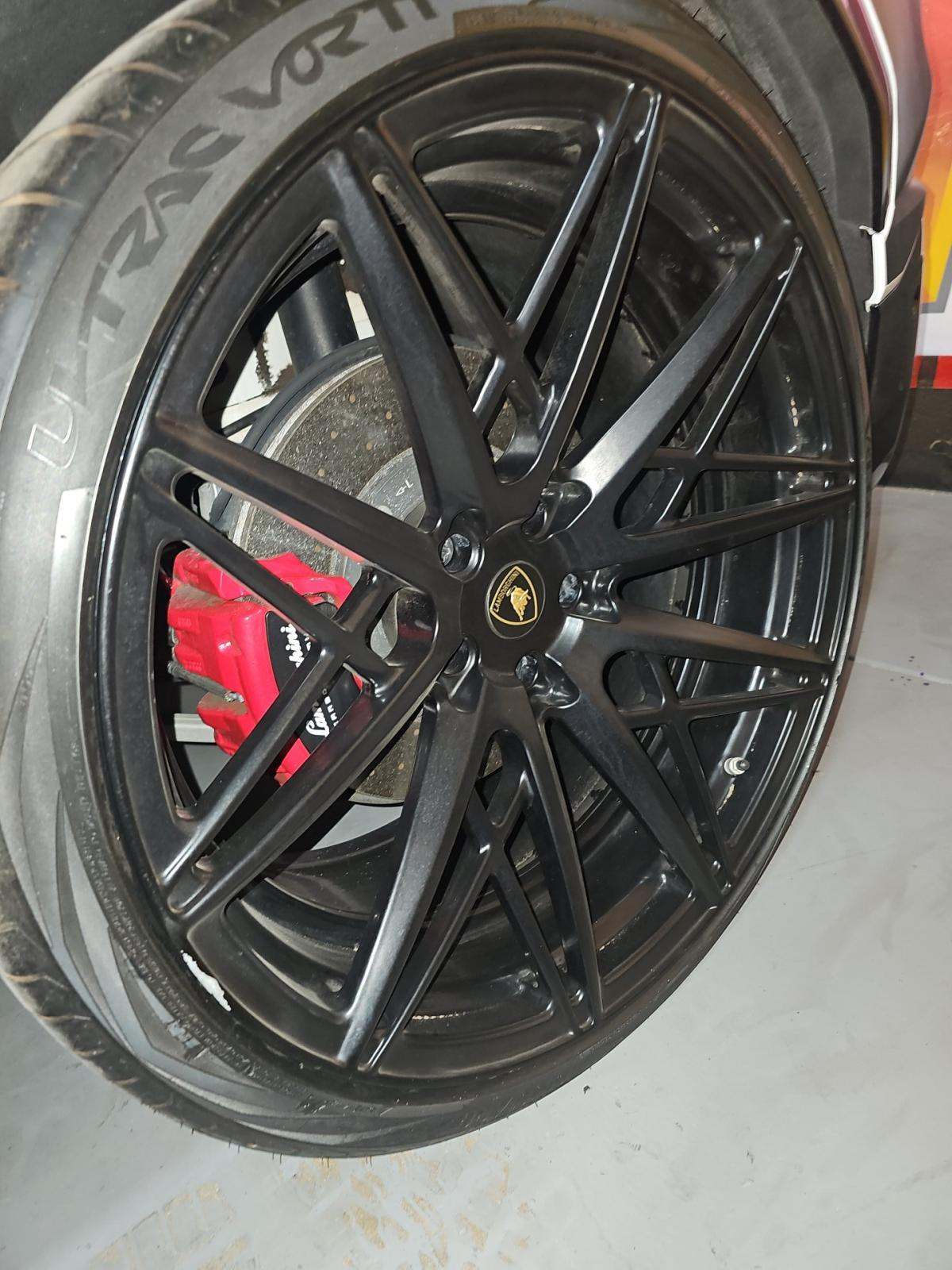 2019 Lamborghini Urus Base AWD