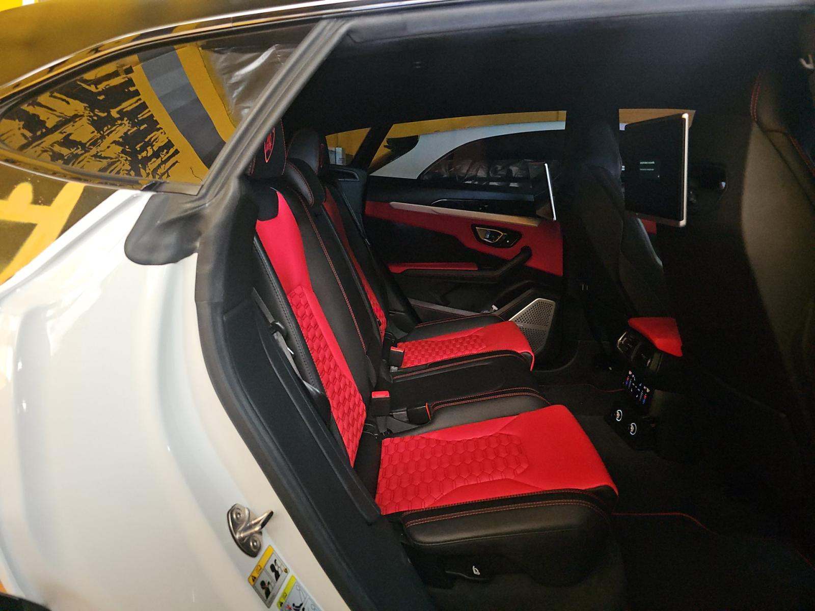 2019 Lamborghini Urus Base AWD