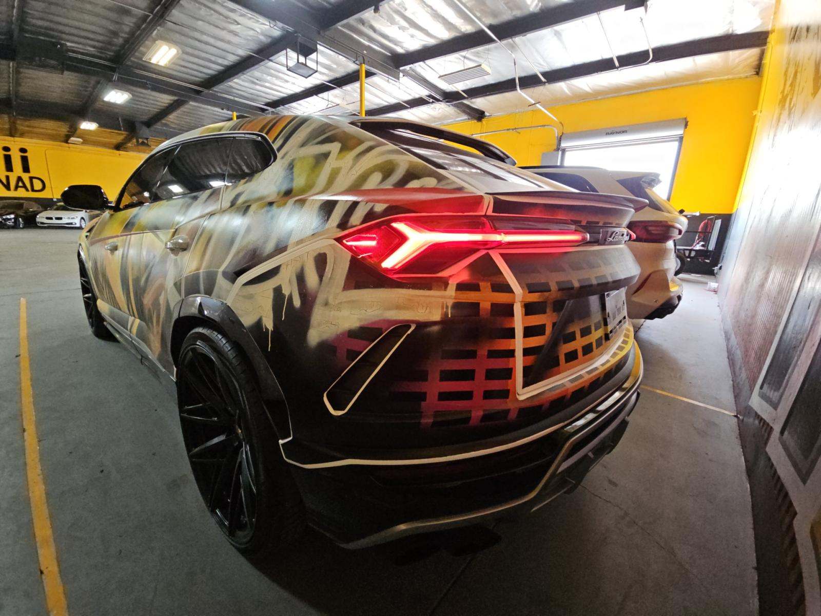 2019 Lamborghini Urus Base AWD
