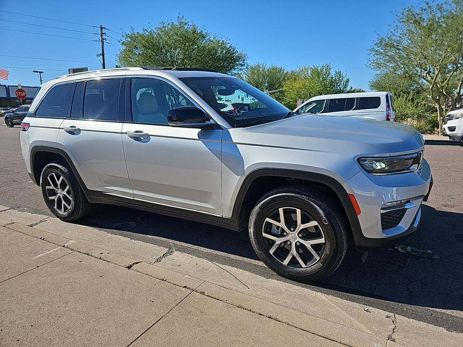 2024 Jeep Grand Cherokee Limited AWD