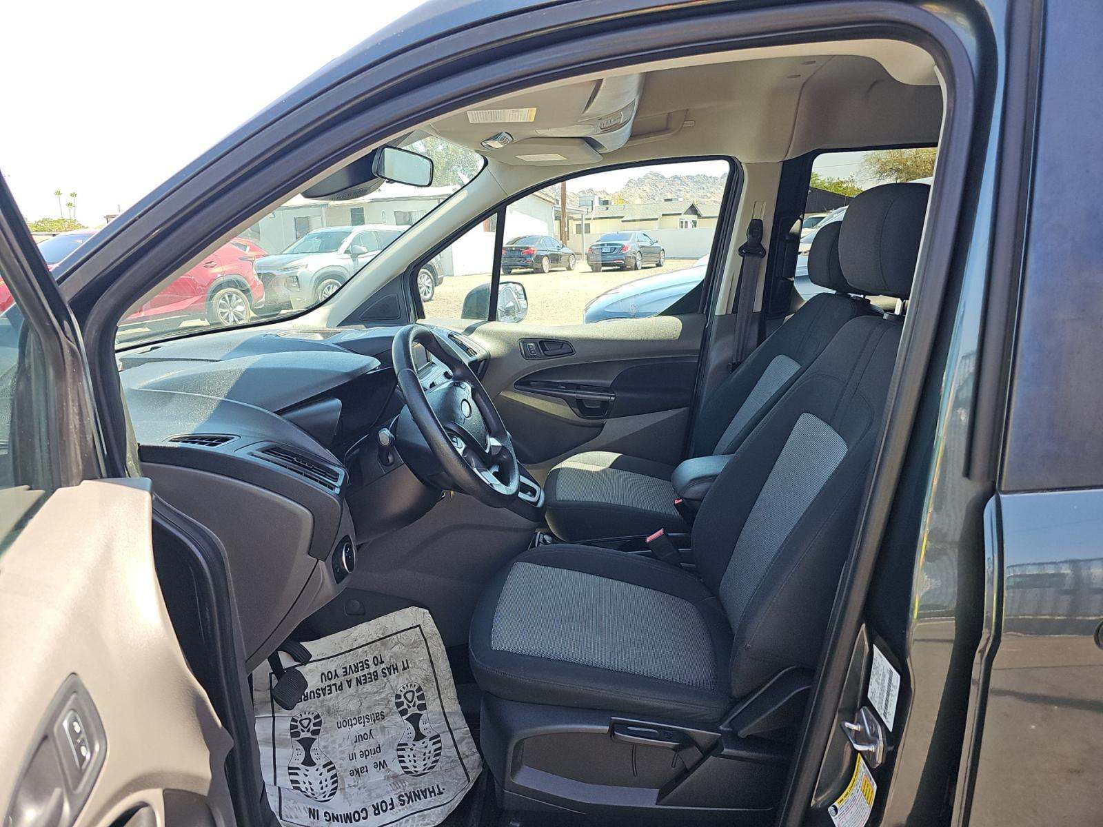 FORD TRANSIT CONNECT - 6
