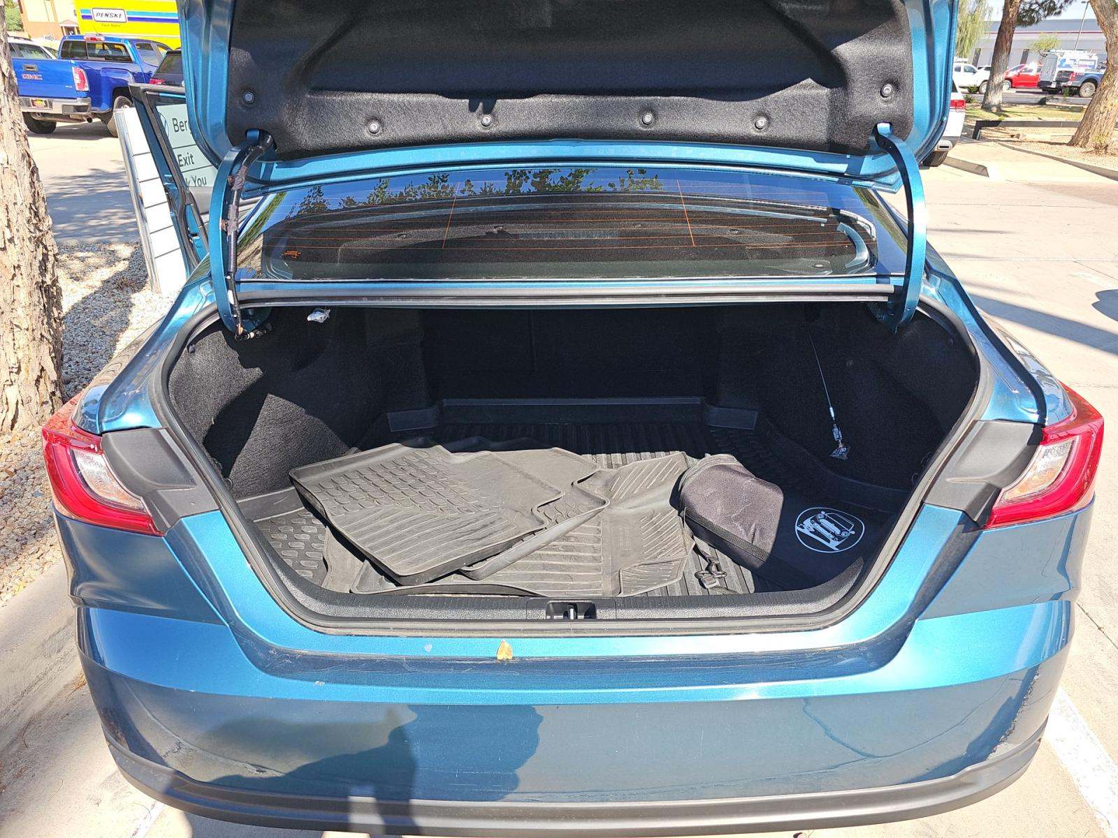 2025 Toyota Camry LE AWD