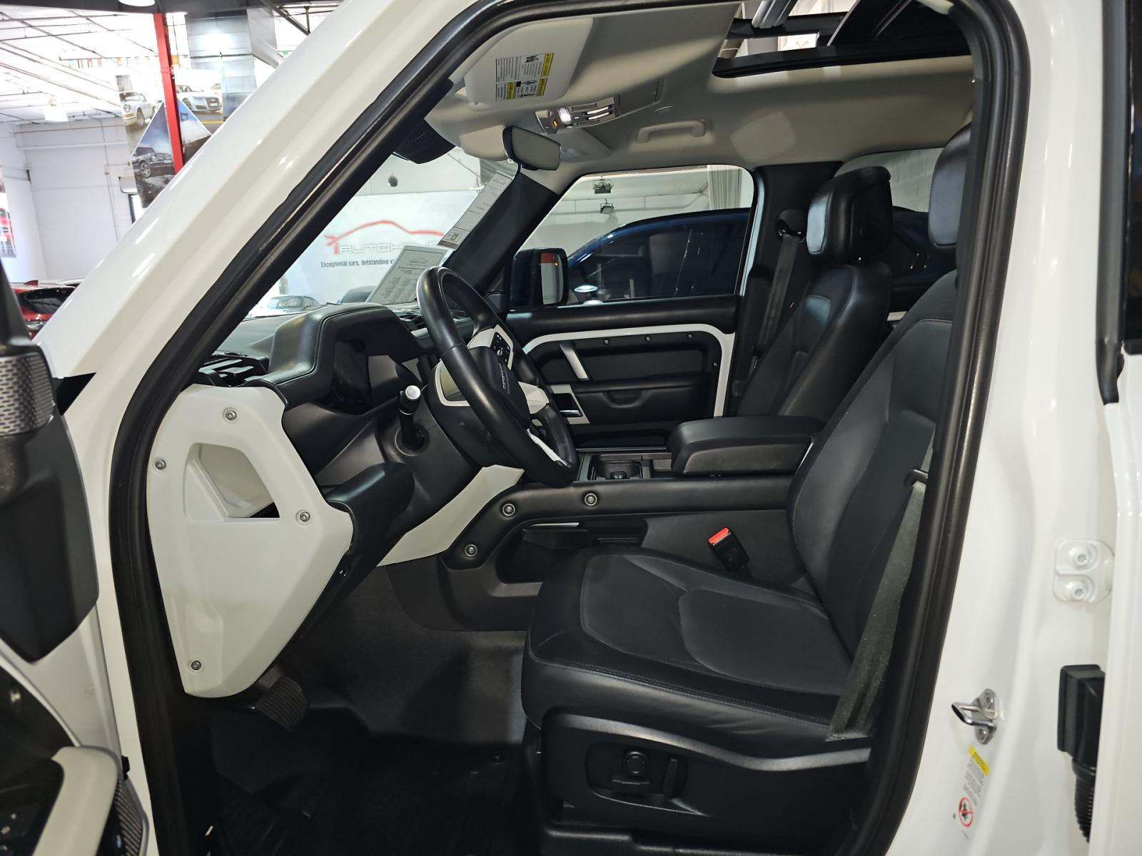 2023 Land Rover Defender 110 X-Dynamic SE AWD