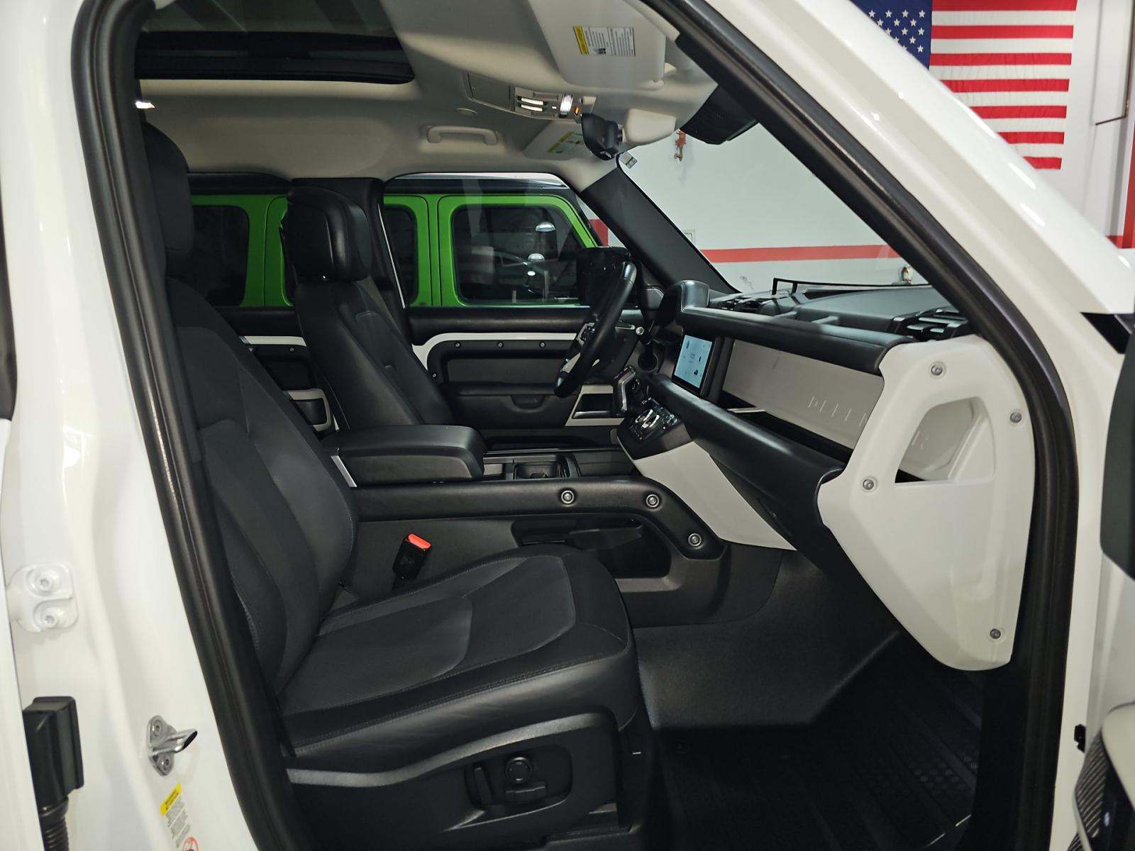 2023 Land Rover Defender 110 X-Dynamic SE AWD