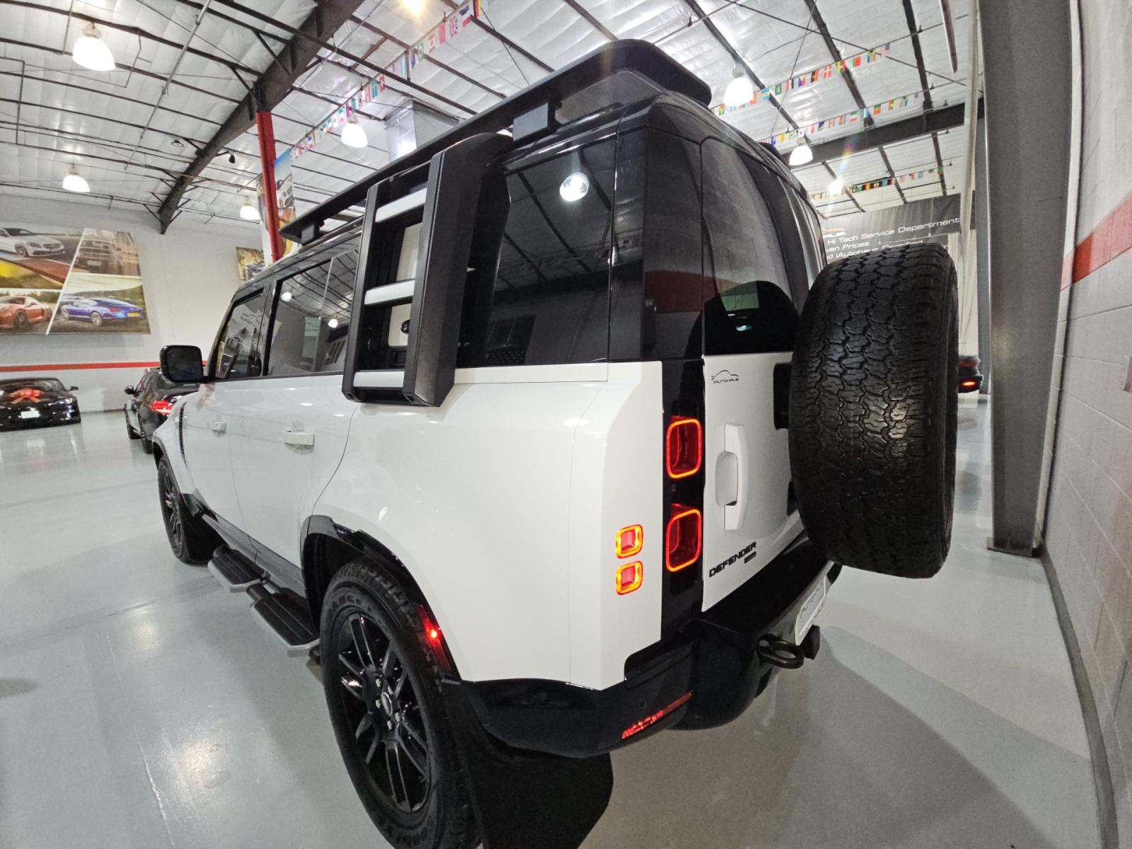 2023 Land Rover Defender 110 X-Dynamic SE AWD