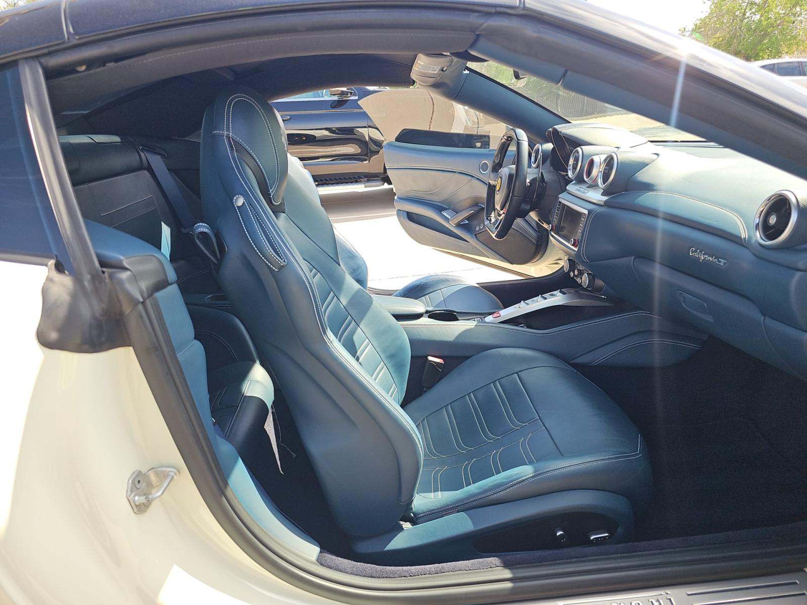 2015 Ferrari California T RWD