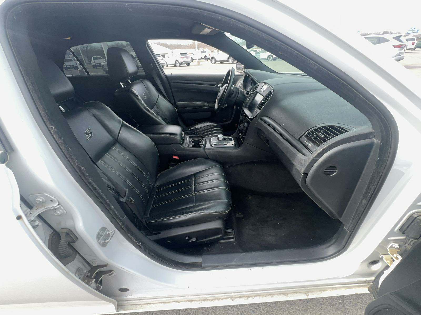 2015 Chrysler 300 300S RWD