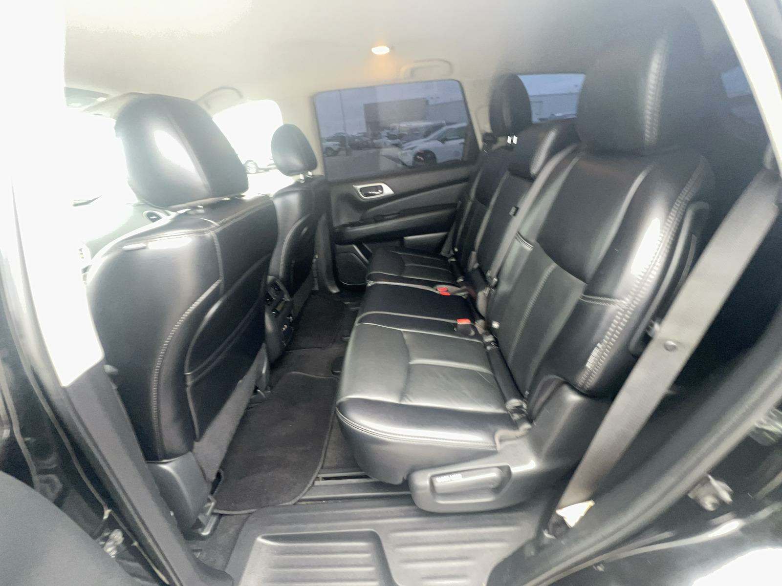 2020 Nissan Pathfinder SL AWD