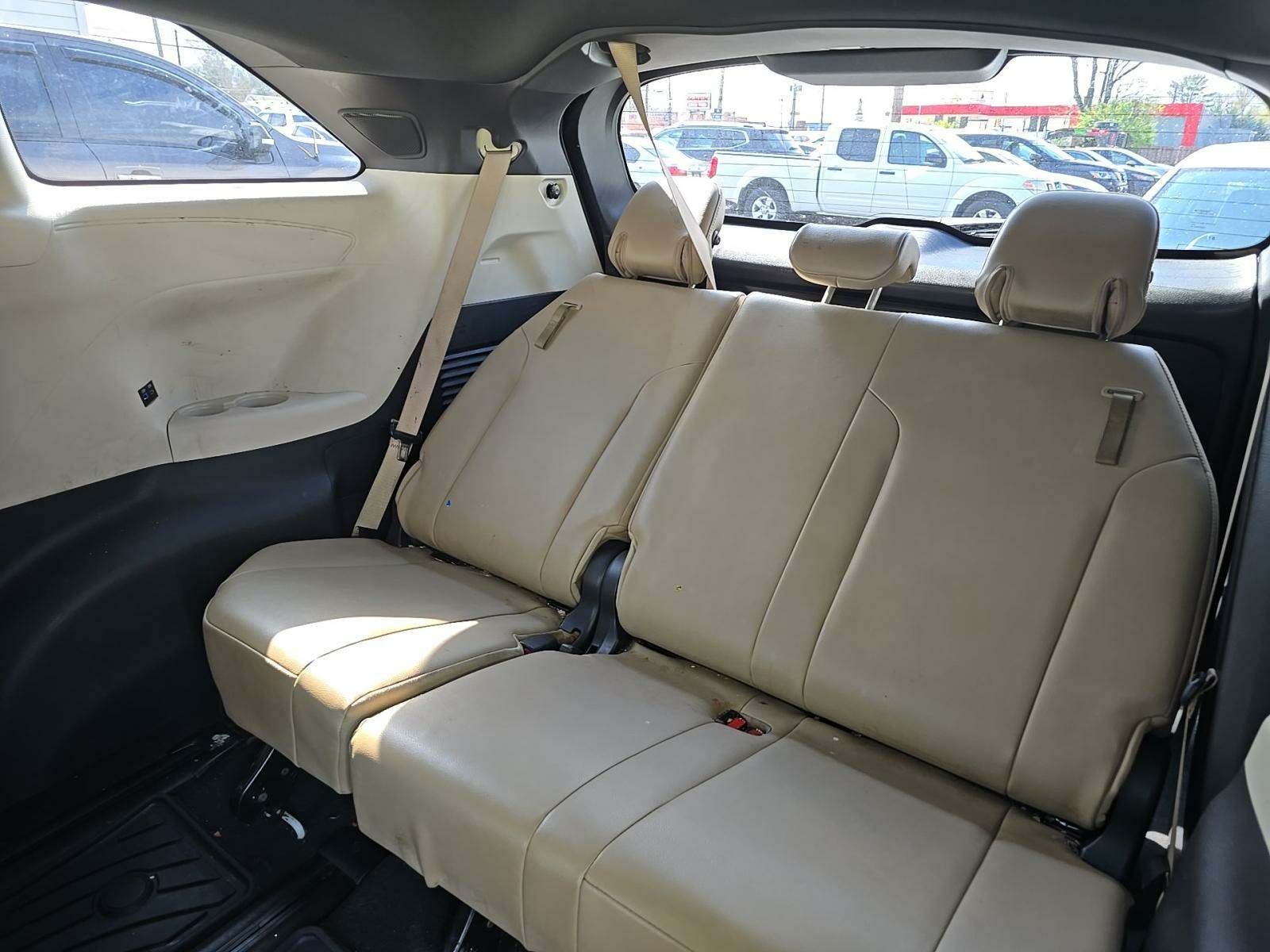 2021 Toyota Sienna XLE AWD