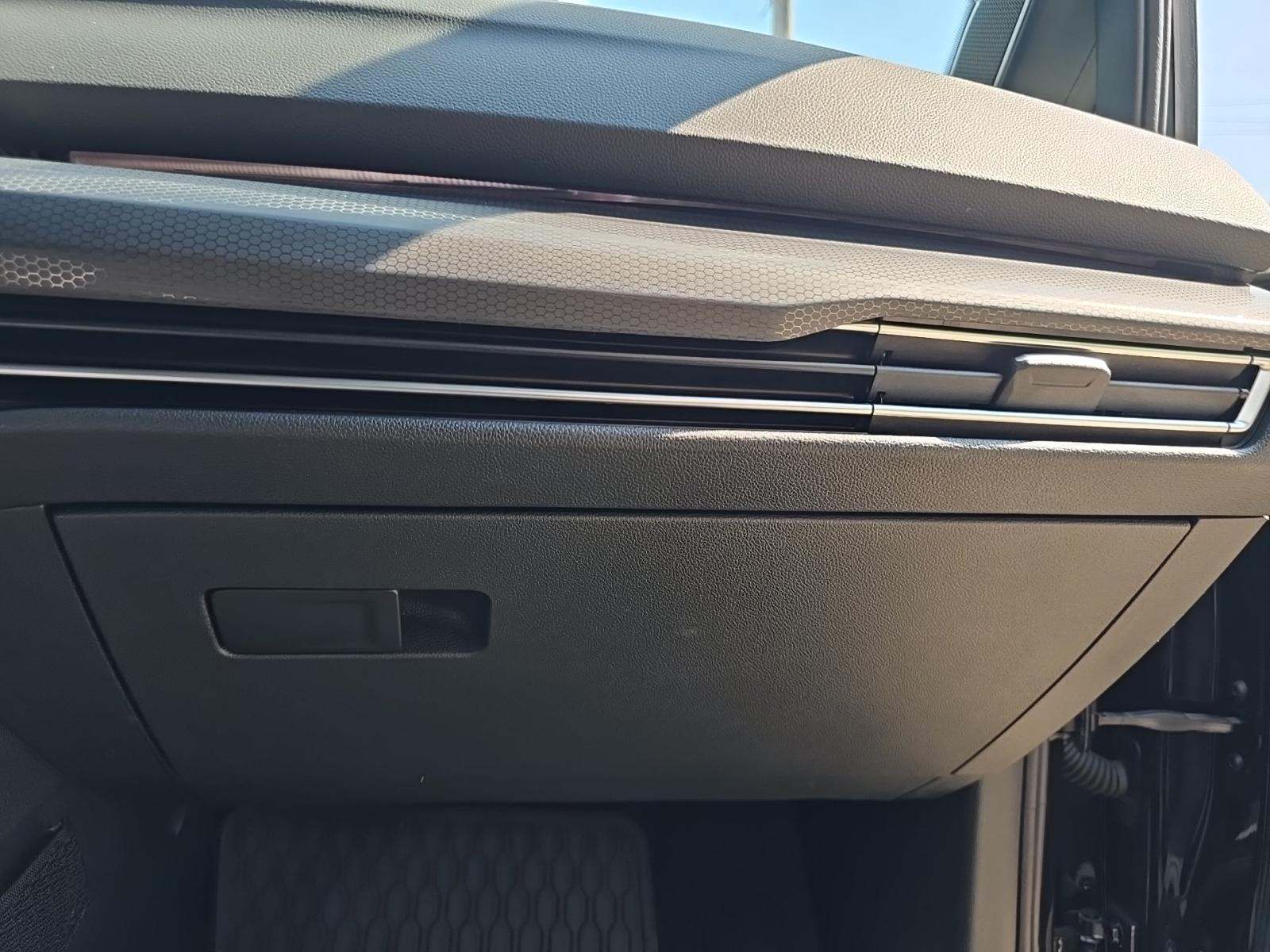 2023 Volkswagen Golf GTI 2.0T SE FWD