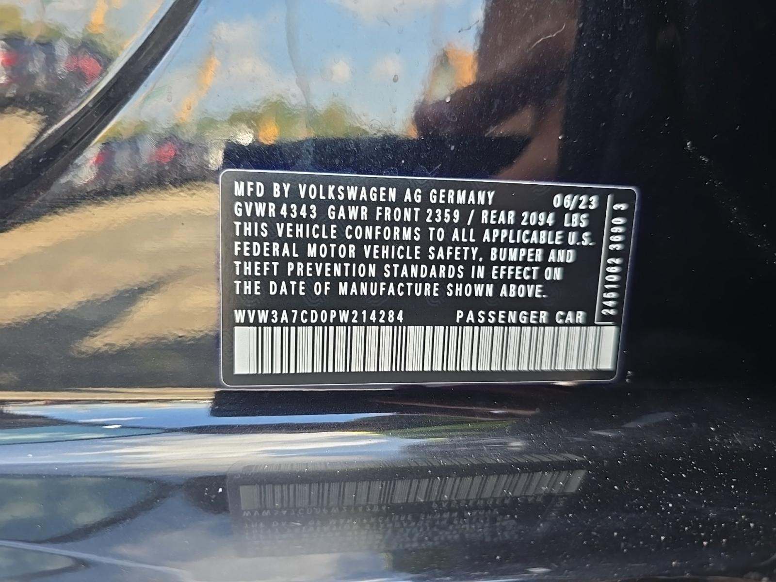 2023 Volkswagen Golf GTI 2.0T SE FWD