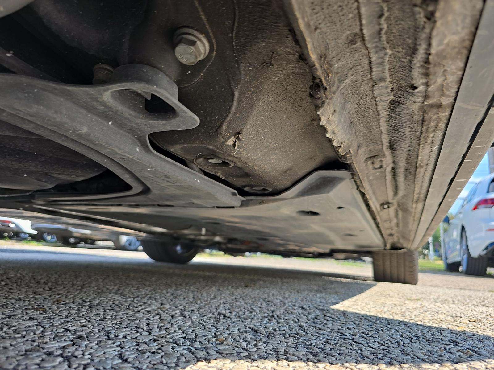 2023 Volkswagen Golf GTI 2.0T SE FWD