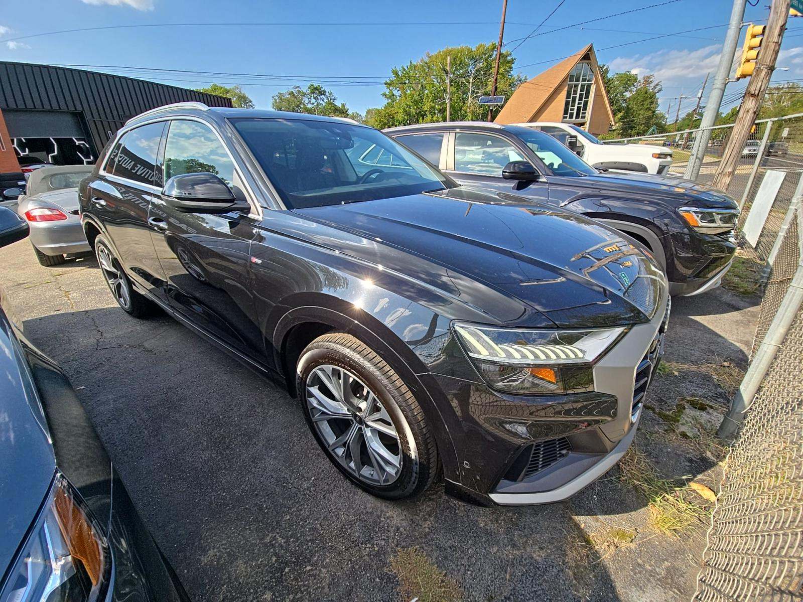 2023 Audi Q8 Premium Plus AWD
