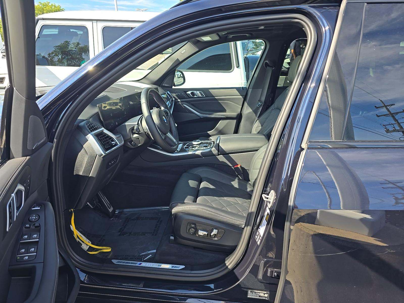 2025 BMW X5 M60i xDrive AWD