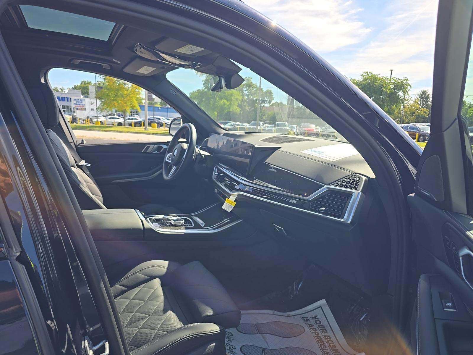 2025 BMW X5 M60i xDrive AWD