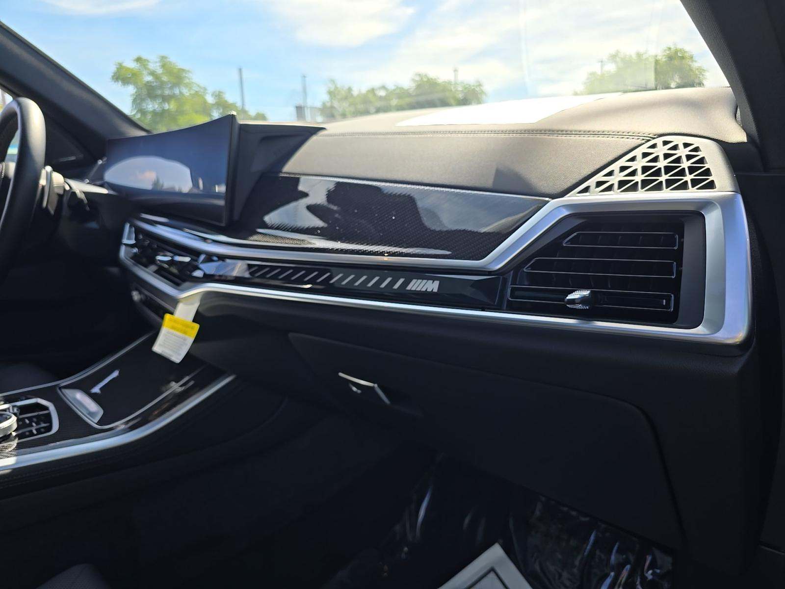 2025 BMW X5 M60i xDrive AWD