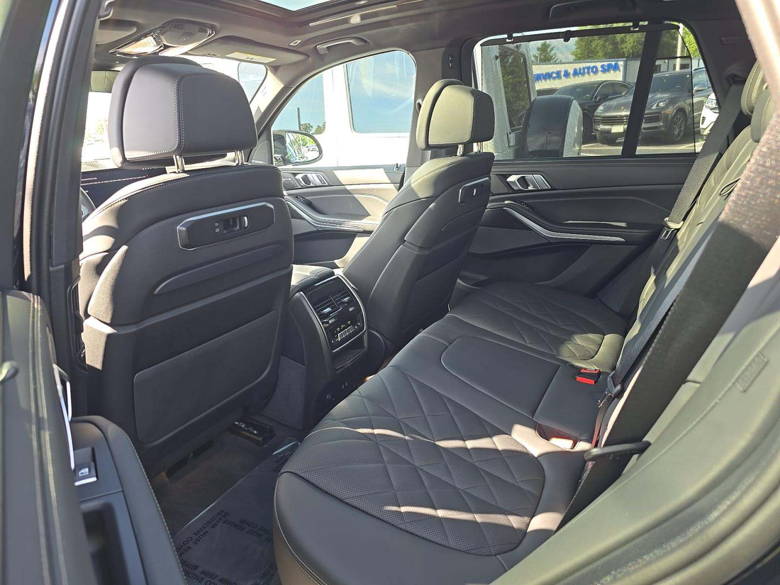 2025 BMW X5 M60i xDrive AWD