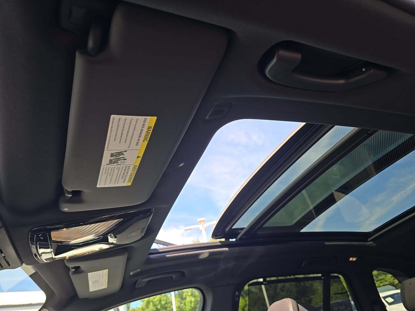 2025 BMW X5 M60i xDrive AWD