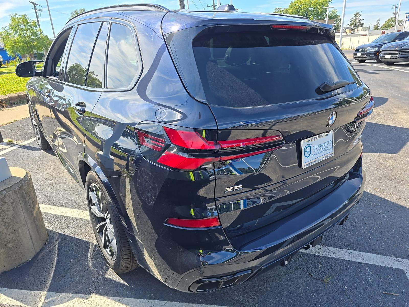 2025 BMW X5 M60i xDrive AWD