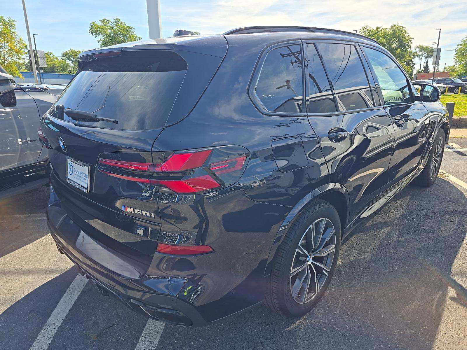 2025 BMW X5 M60i xDrive AWD