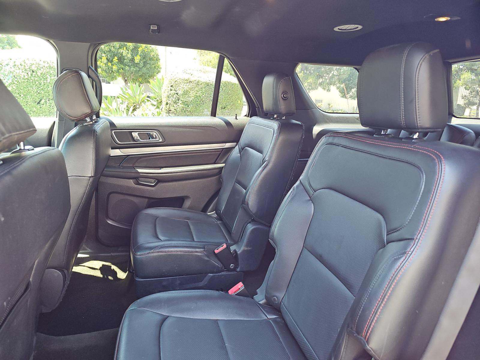 FORD EXPLORER - 9