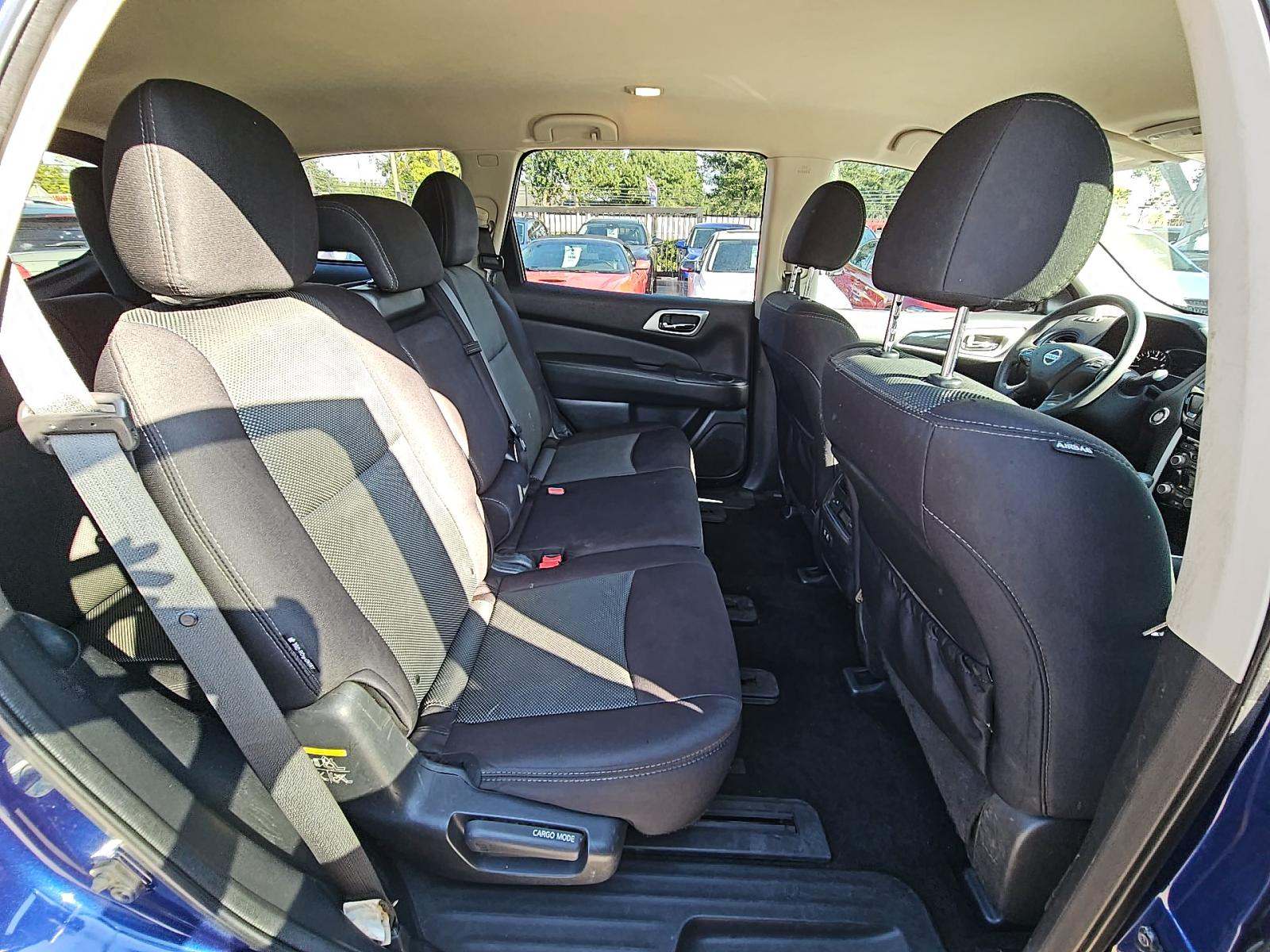 2019 Nissan Pathfinder S FWD