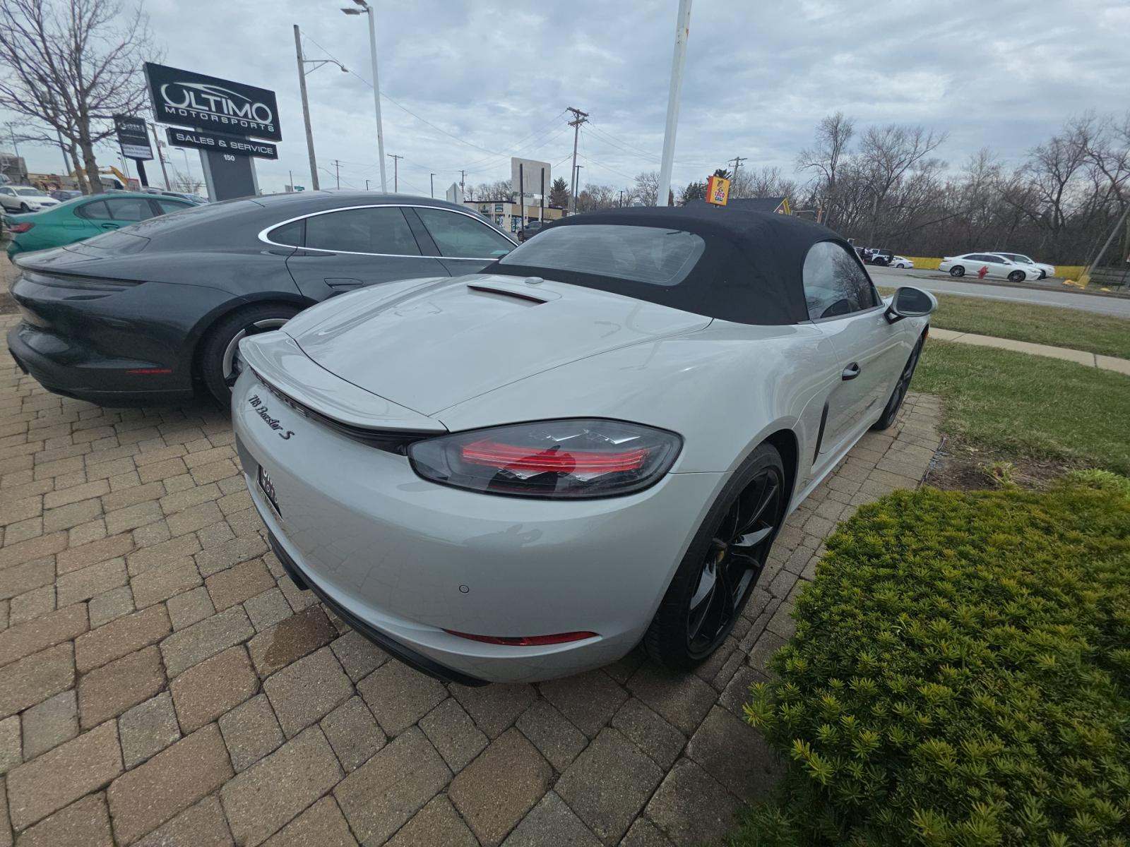 2018 Porsche 718 Boxster S RWD