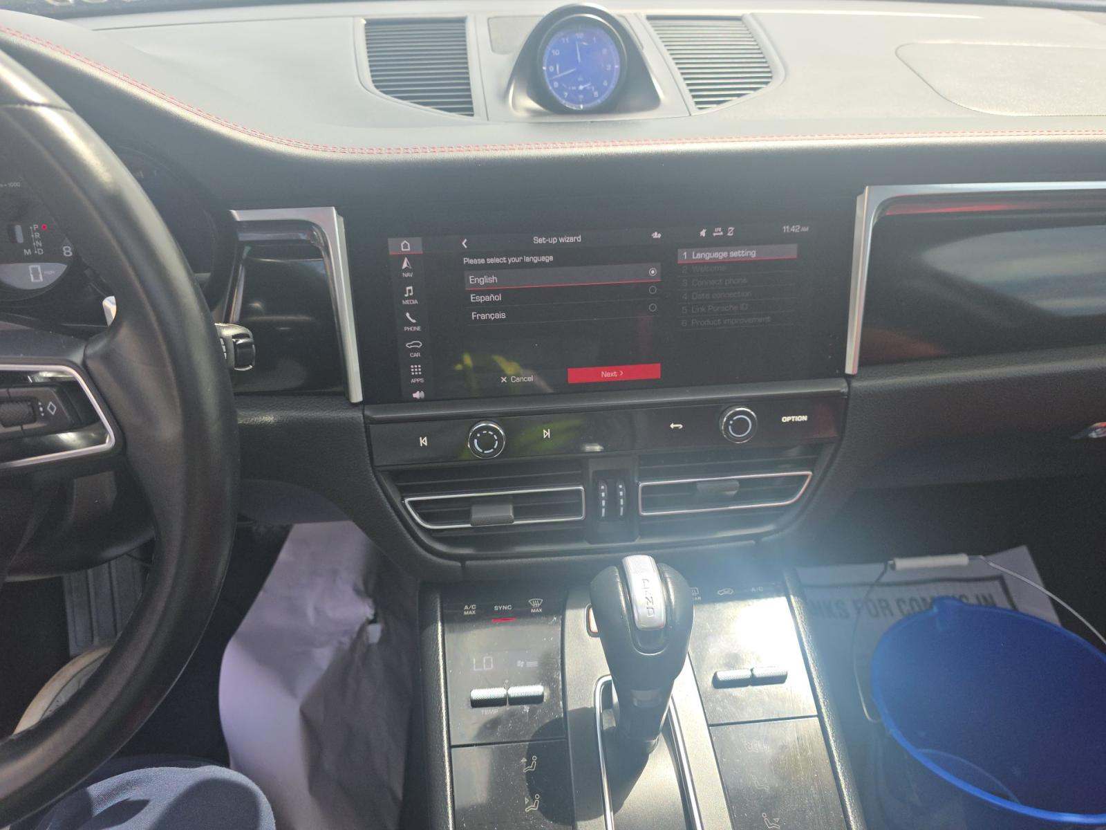 2023 Porsche Macan Base AWD