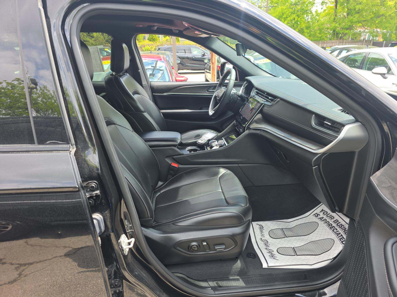 2024 Jeep Grand Cherokee L Limited AWD