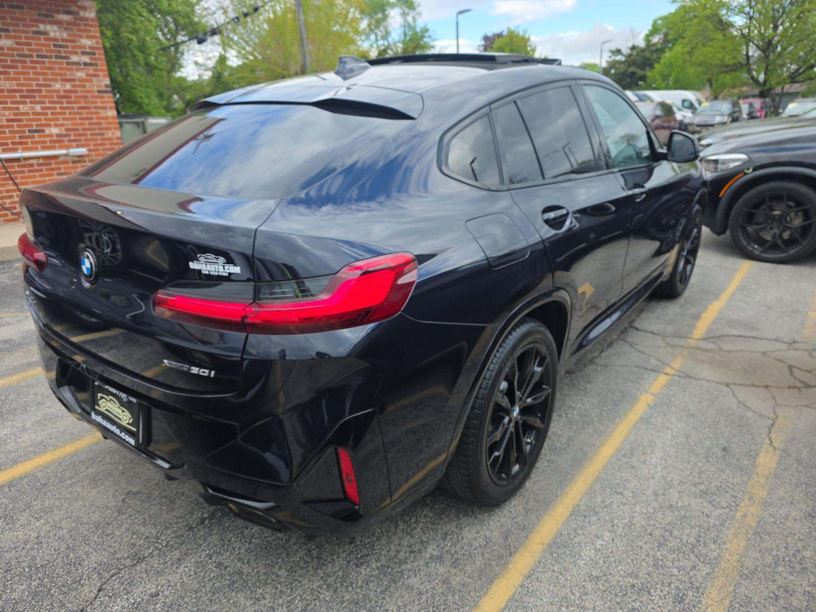 2023 BMW X4 xDrive30i AWD