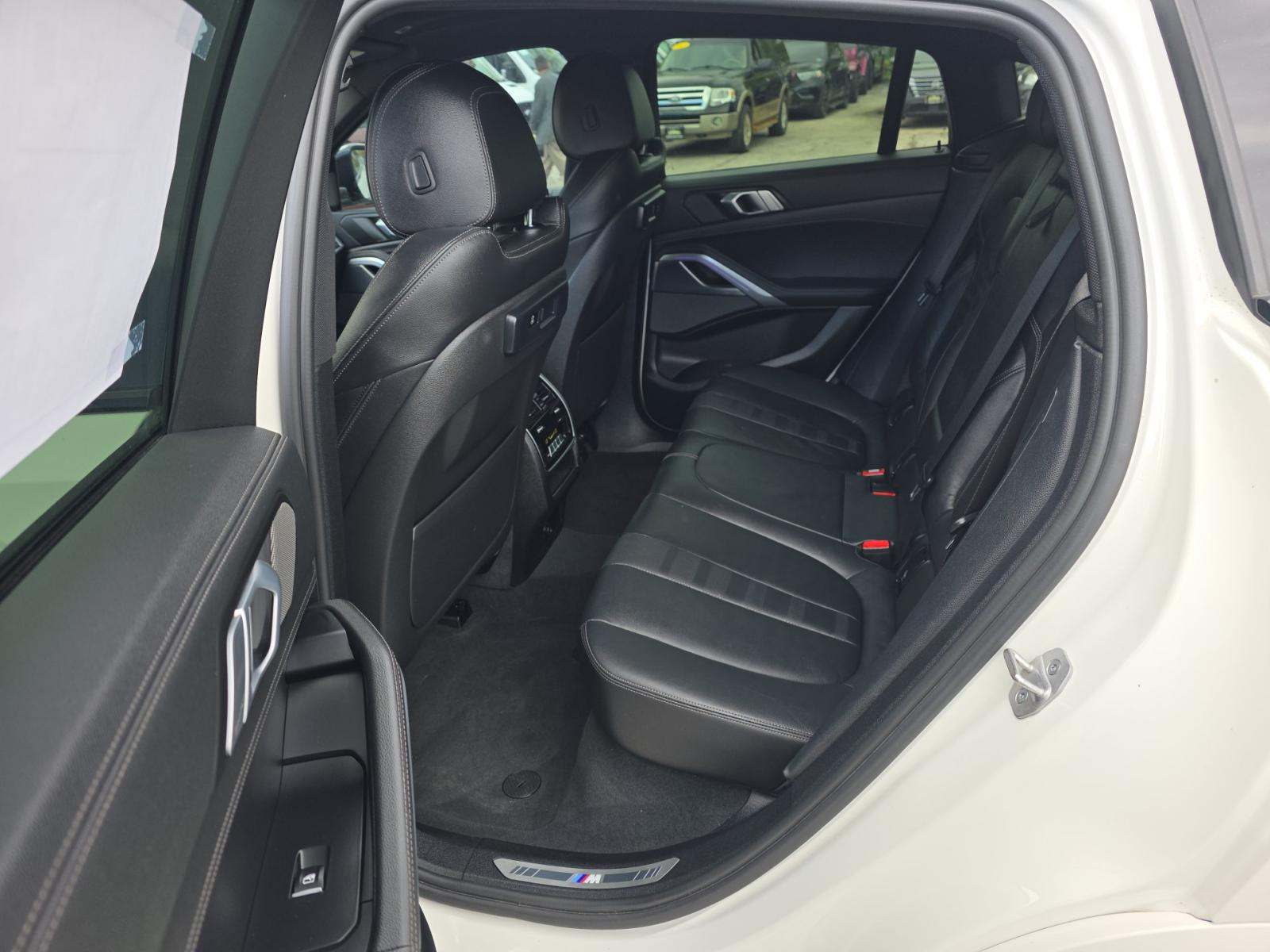 2021 BMW X6 xDrive40i AWD