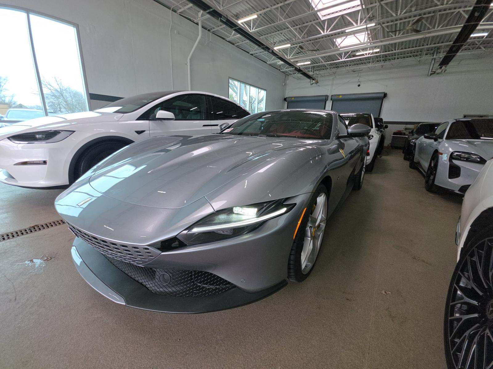 2022 Ferrari Roma Base RWD