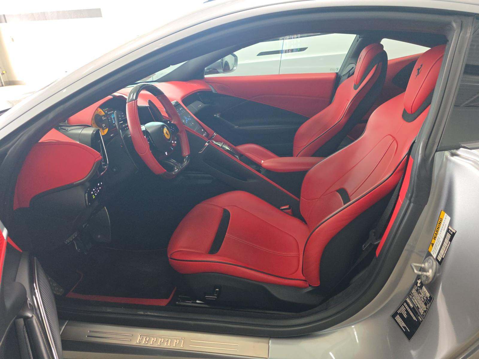 2022 Ferrari Roma Base RWD