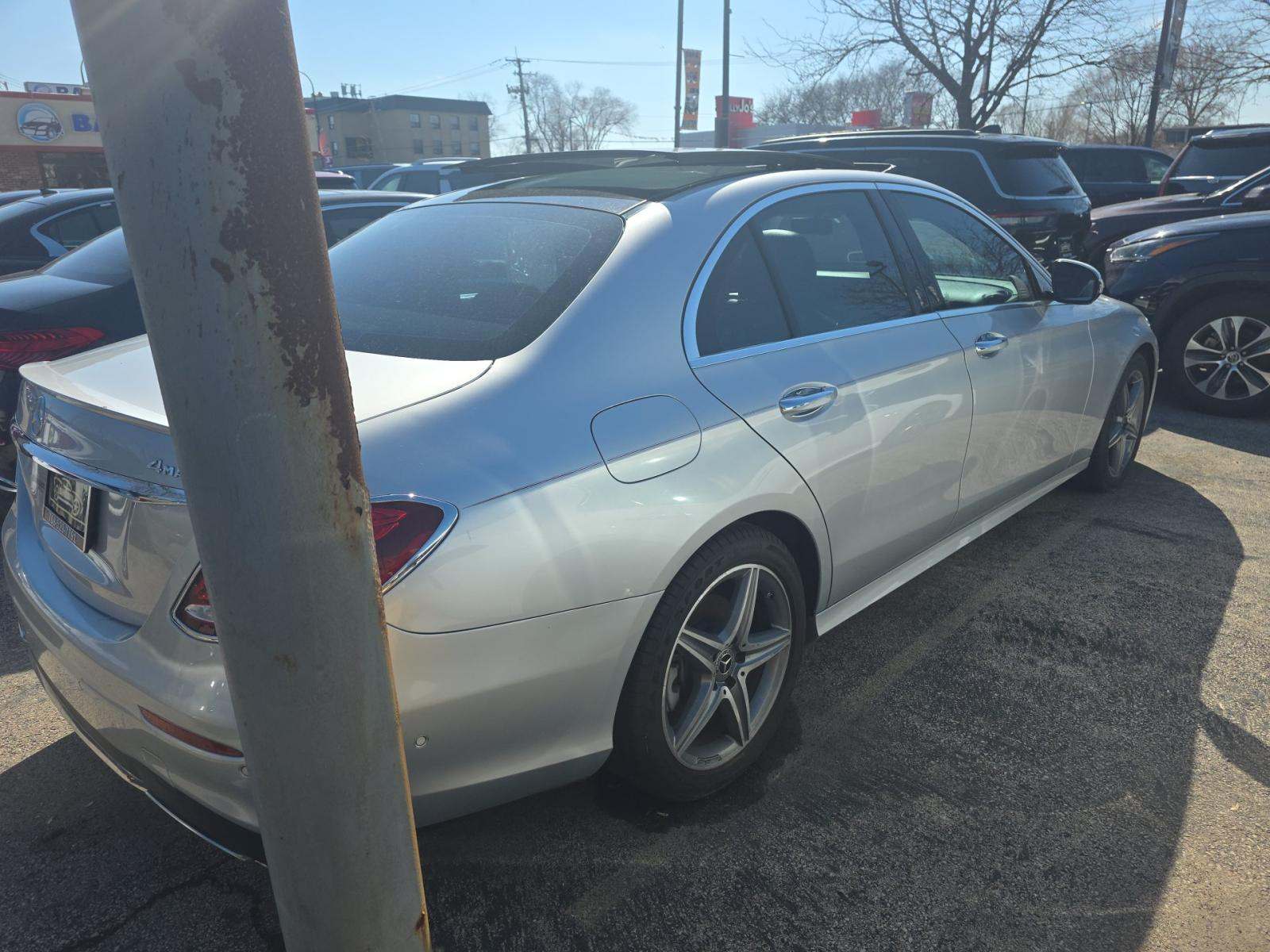 MERCEDES-BENZ E-CLASS - 3