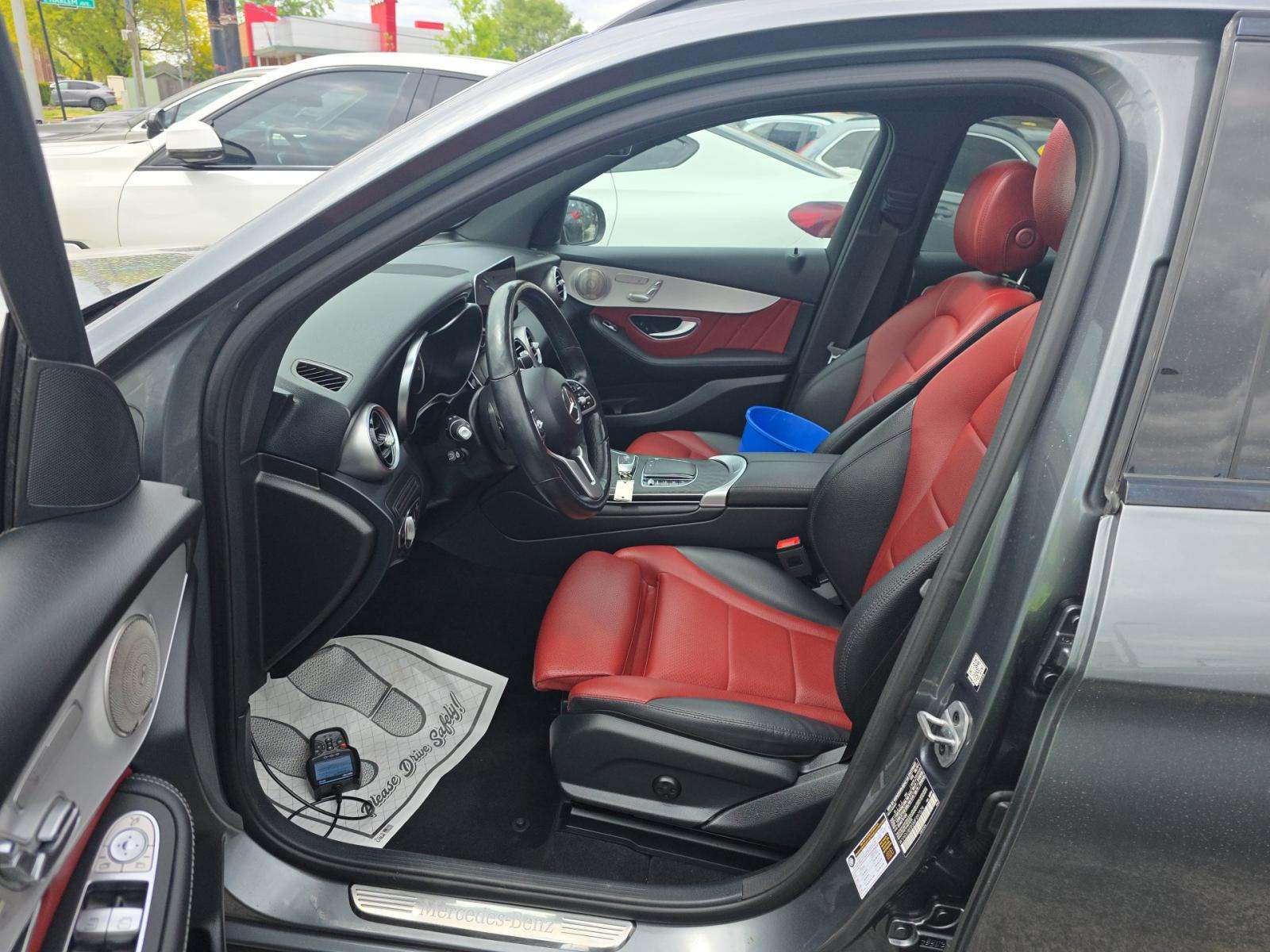 2021 Mercedes-Benz GLC GLC 300 AWD