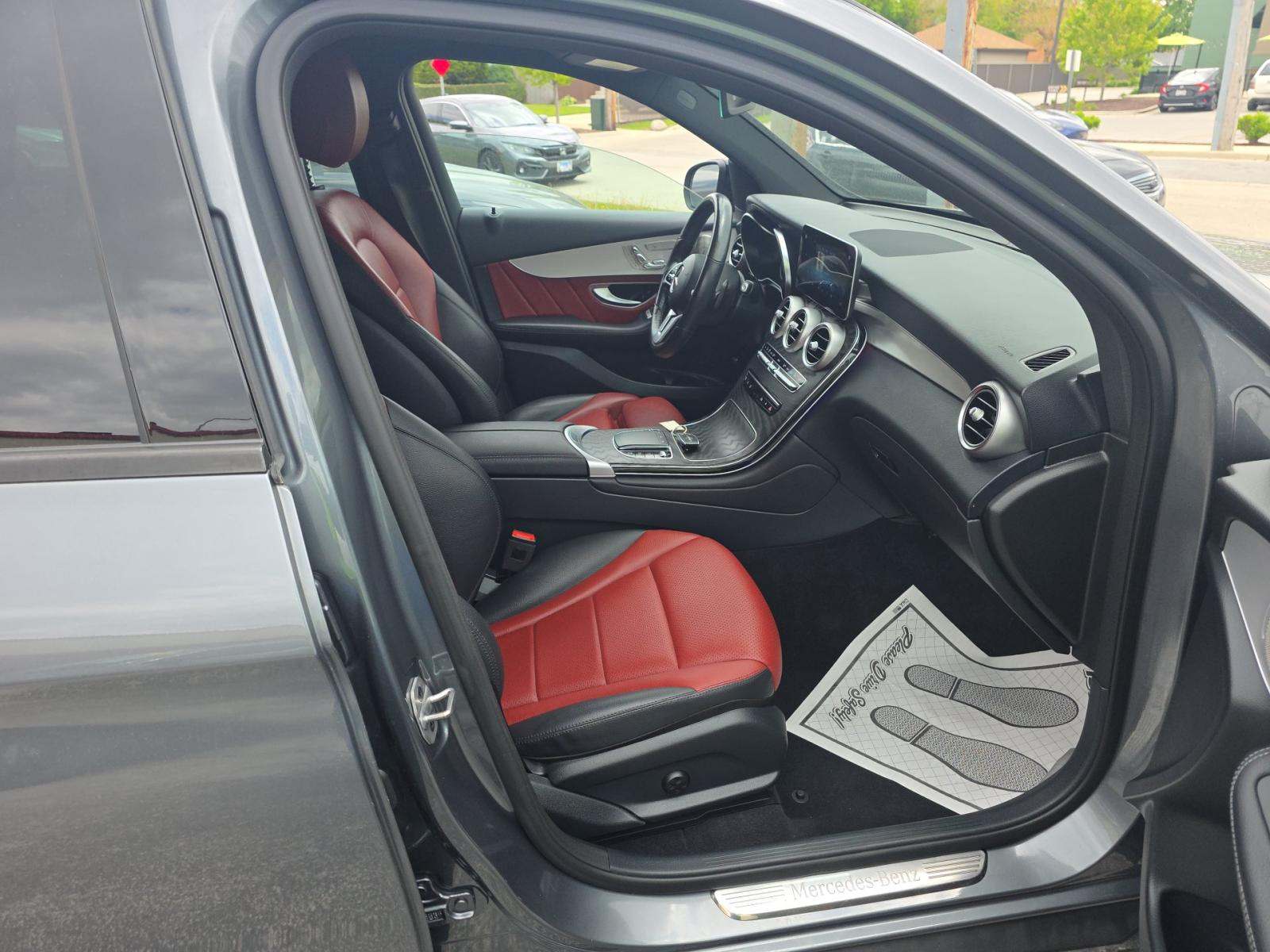 2021 Mercedes-Benz GLC GLC 300 AWD