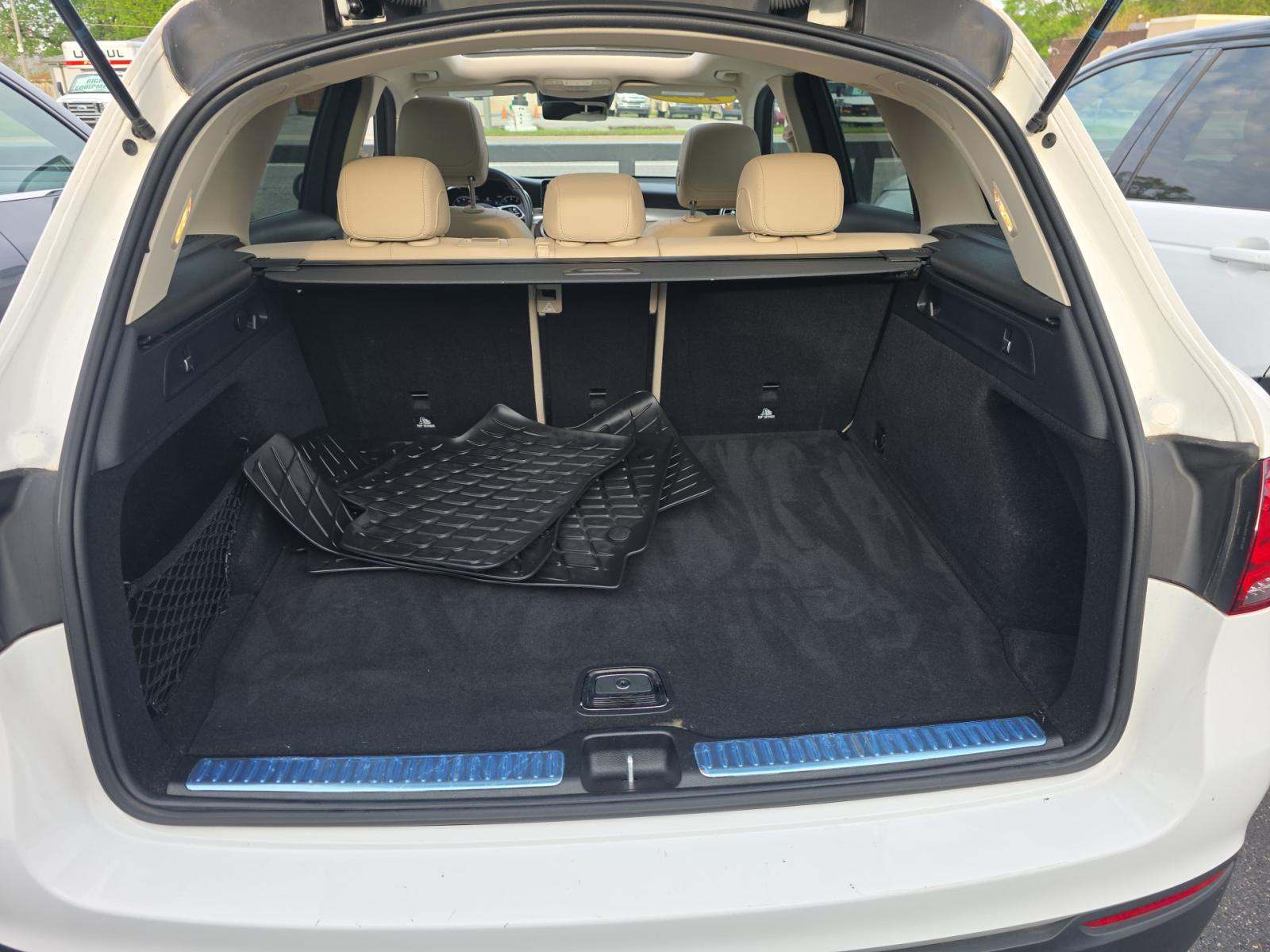2022 Mercedes-Benz GLC GLC 300 AWD